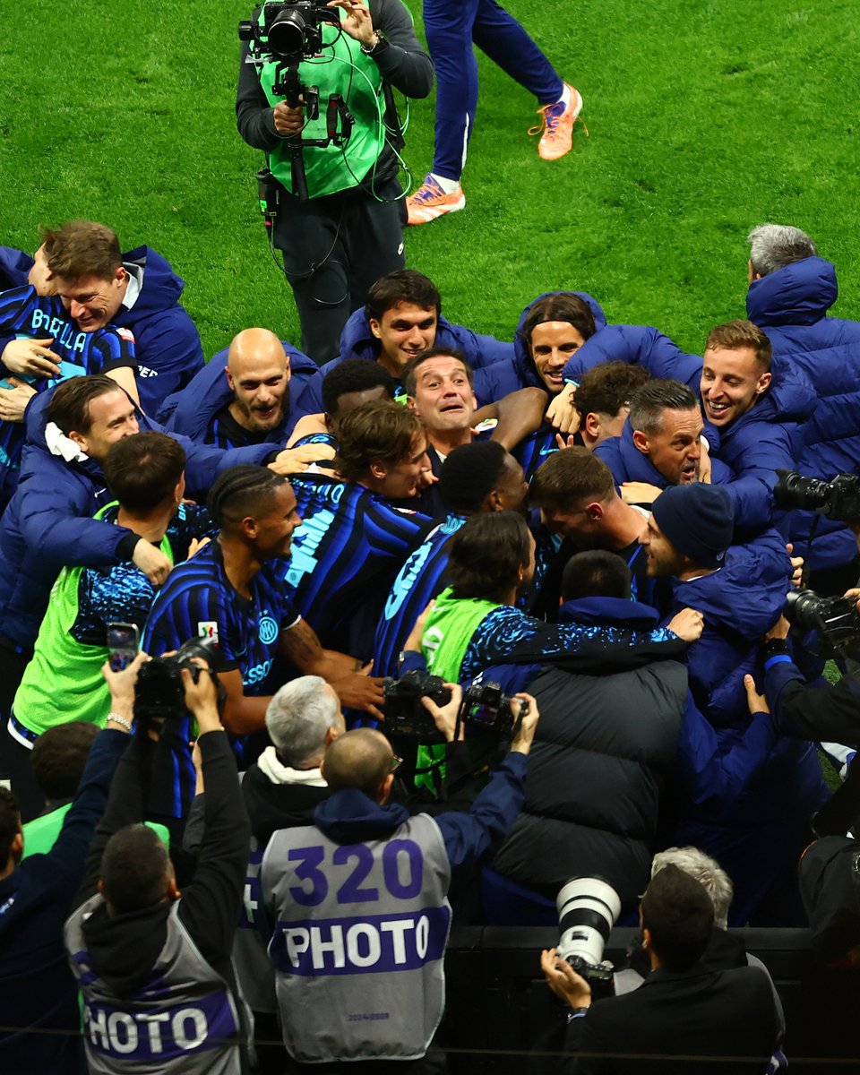 La polveriera 🖤💙