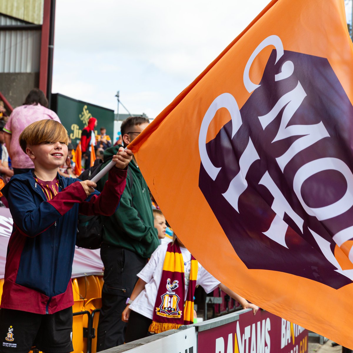 billyandbronte's tweet photo. It's kick-off time. 🐓

Raise the roof, Bantams!

#BCAFC | @teachingperson https://t.co/85B9vjDeWT