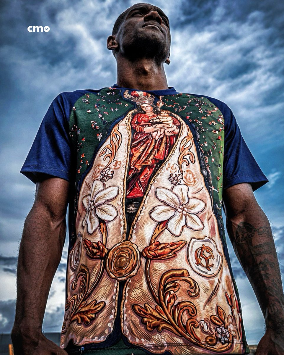 THECHRISTMEDIA's tweet image. Clube do Remo has released special jerseys inspired by Our Lady of Nazareth, reflecting one of Brazil’s most beloved Catholic devotions rooted in the Círio de Nazaré in Belém.

#Football #ClubeDoRemo #Jersey #Christianity #News