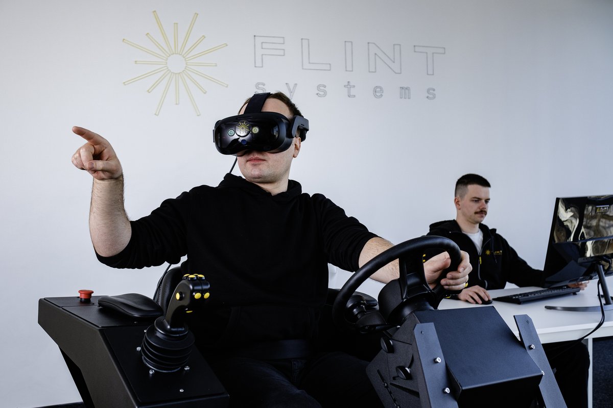FlintSystems's tweet photo. We are expanding our partner network &amp; looking for companies to sell our #VRtraining #simulators! If you’re in training, HSE, industrial sectors, or see value in modern training tools, let’s talk. We’ve also welcomed Szymon to the team - great to have you on board🤝Interested?💬 https://t.co/RkZCZ8SEC6