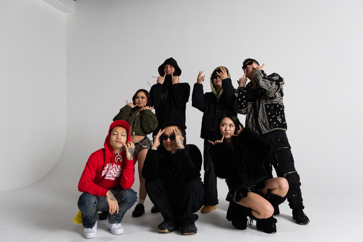 illrain__'s tweet photo. illrain - "笑おう"
ft.ZERRY, hakuSaKaGaMi, 9for, sh1t
Music video outnow 😈😁

アルバムから先行配信！！

@VERYRARE_ZERRY @hakusakagamiiGG 
@9for_able @dddddddooom 

https://t.co/qJwqOeJVJm https://t.co/hyzLZC2qpa