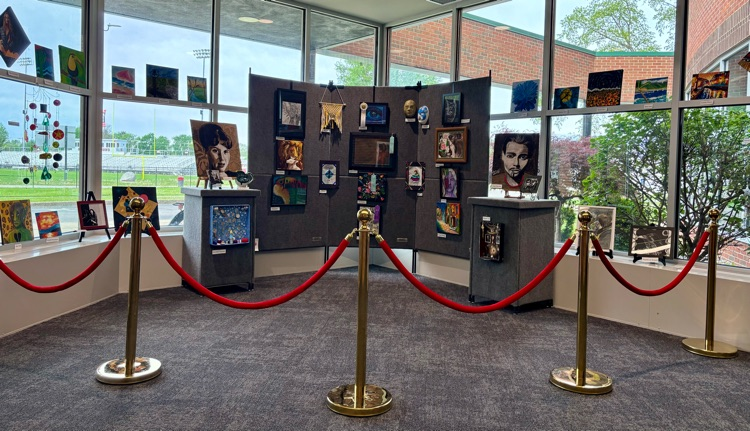 RushvilleHigh's tweet photo. RCHS Art Department Student Art Show https://t.co/hpePNEGXsd