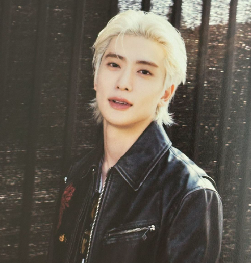 About Music tweet media