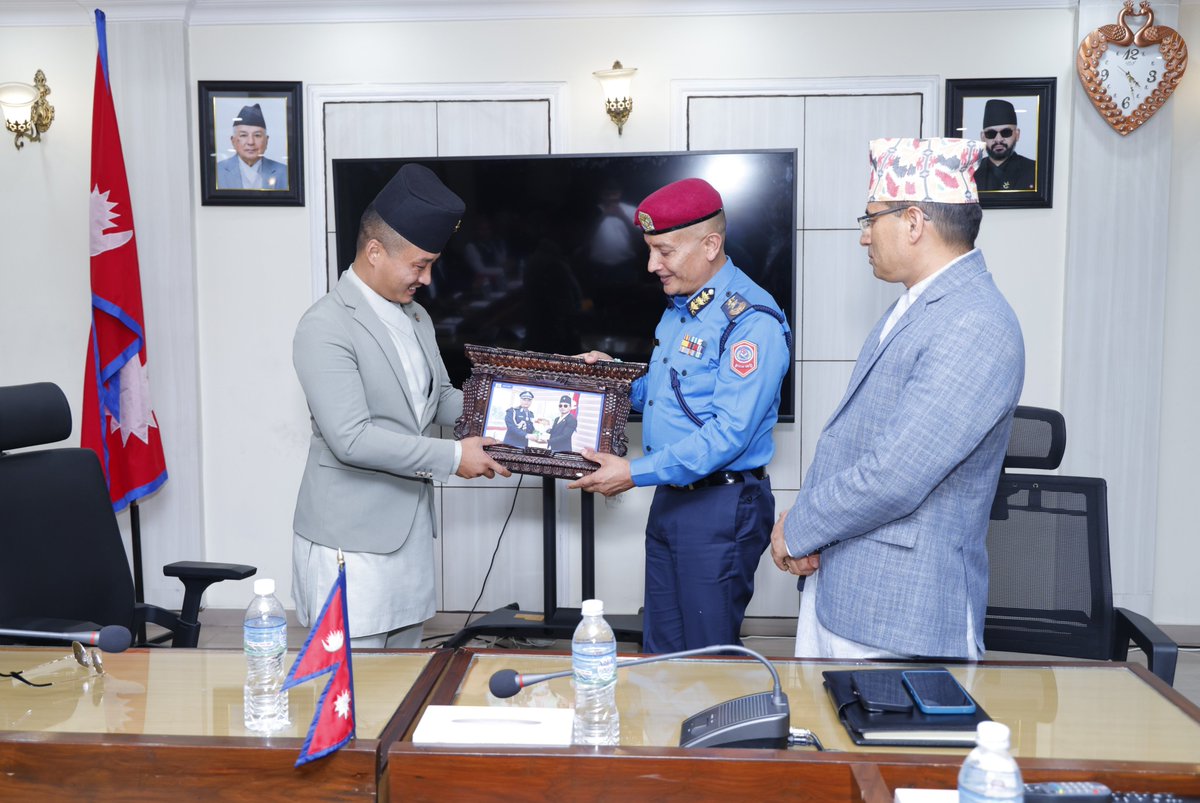 Nepal Police tweet media