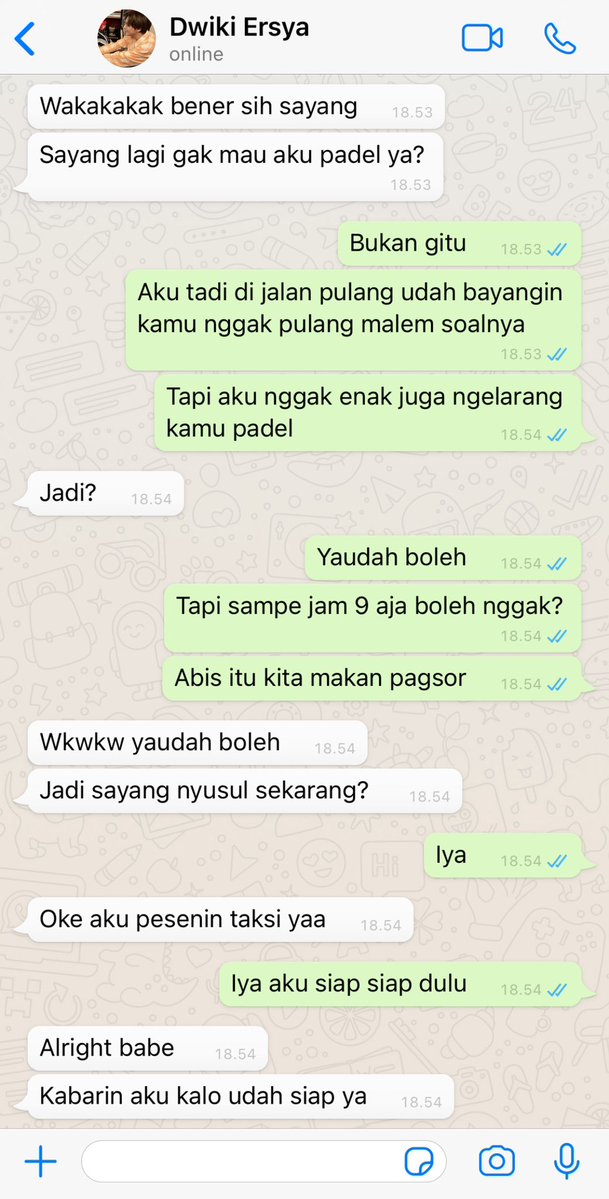 ela tweet media