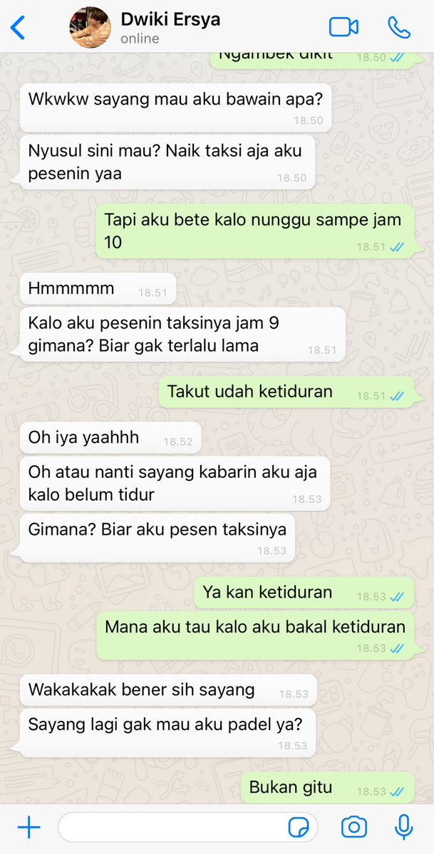 ela tweet media