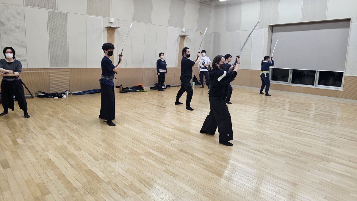 ousyu0227's tweet photo. 稽古中です。
7月公演に向けて、新しい曲に着手し始めました！
(撮影 髙橋) https://t.co/BpMjbaEZy5