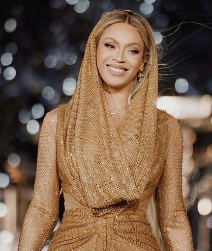 About Music tweet media