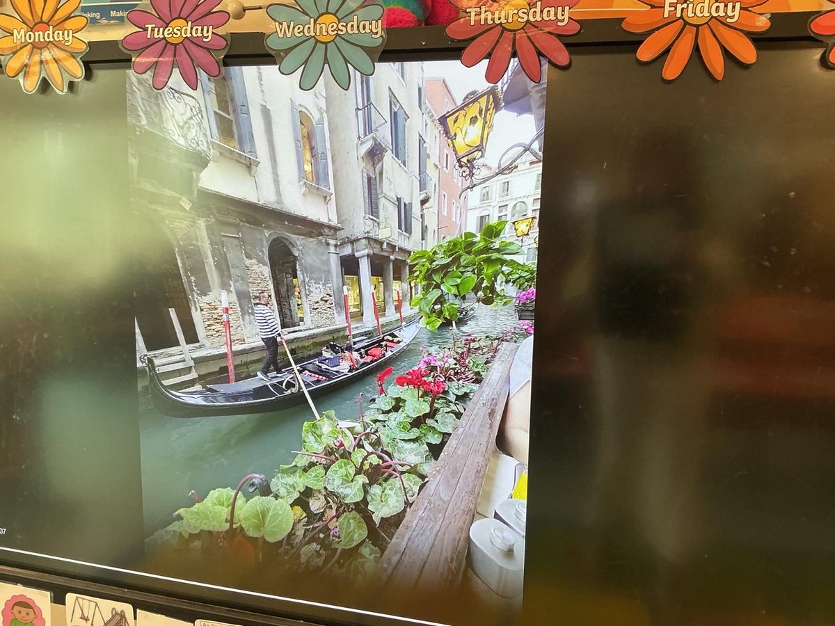 ctrps1's tweet image. Miss Galbraith’s P2 class had a fantastic time exploring Italian food this week as part of their “Eating Out” topic 🇮🇹🍕🍝

From learning about pizza and pasta to getting creative making floating gondolas, it was fun all around! 🚤✨ #LearningIsFun #ItalianFood