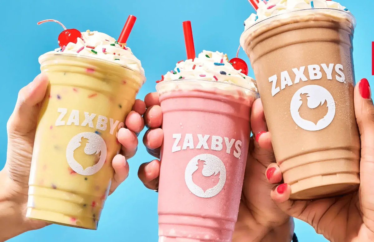 SwagGrabber's tweet image. FREE Banana Pudding Shake at Zaxby’s!

Score this sweet freebie thru April 26th — don’t miss it!

👉 Grab the details: swaggrabber.com/zaxbys-freebie/

#freefood #zaxbys #freebie #fooddeals #dessertlover #dealoftheday #swaggrabber
