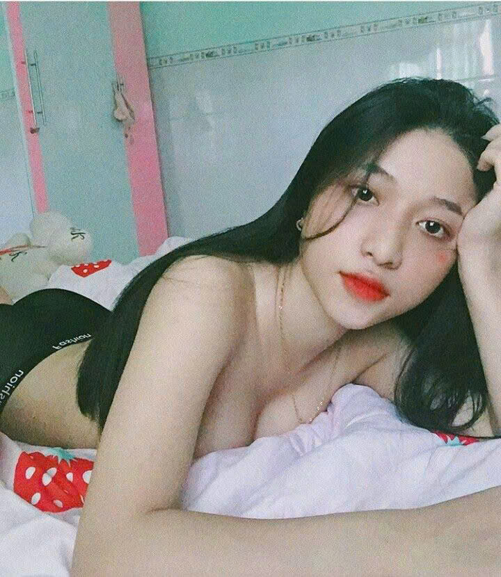 trangthuy1998's tweet photo. Anh ra thơ thì em không thể đối,Mà nếu anh vỗ mông là em tự đổi thế
nhóm book dao: https://t.co/9C6DecDprn https://t.co/frg1laEfi3
