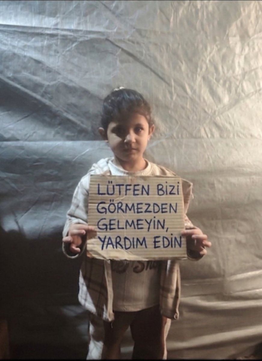 Lütfen ailemi unutmayın💔Üç gündür hiçbir bağış almadık ve ben onların tek geçim kaynağıyım.Temel ihtiyaçlarını bile karşılayamıyorum.Tamamen çaresiz hissediyorum😔.Bağışınız,sadece beş dolar bile olsa,koca bir ailenin hayatını kurtarabilir.
<a href="/hsnyldrm1979/">Hasan</a>
chuffed.org/project/158571…