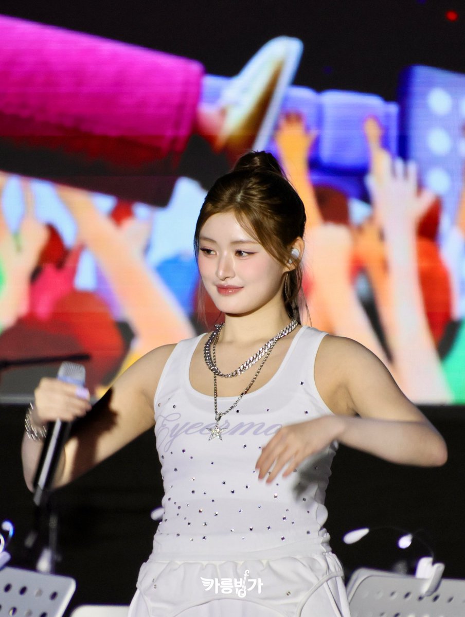 Garungbinga's tweet image. 20260418 뮤직인더하남

아테나 : 트웨니 너를 위한 사랑이야~~💗

#ATHENA #아테나 #피프티피프티 #FIFTYFIFTY