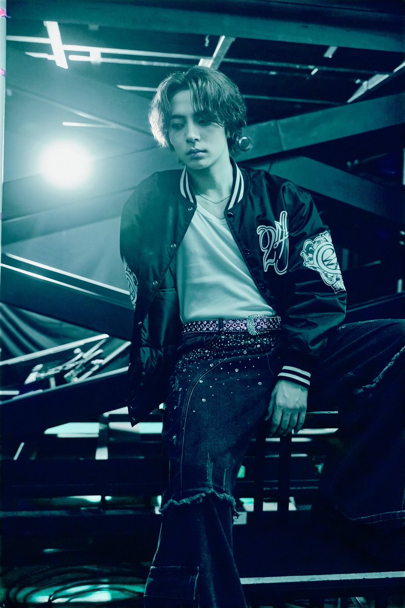 LIL LEAGUE tweet media