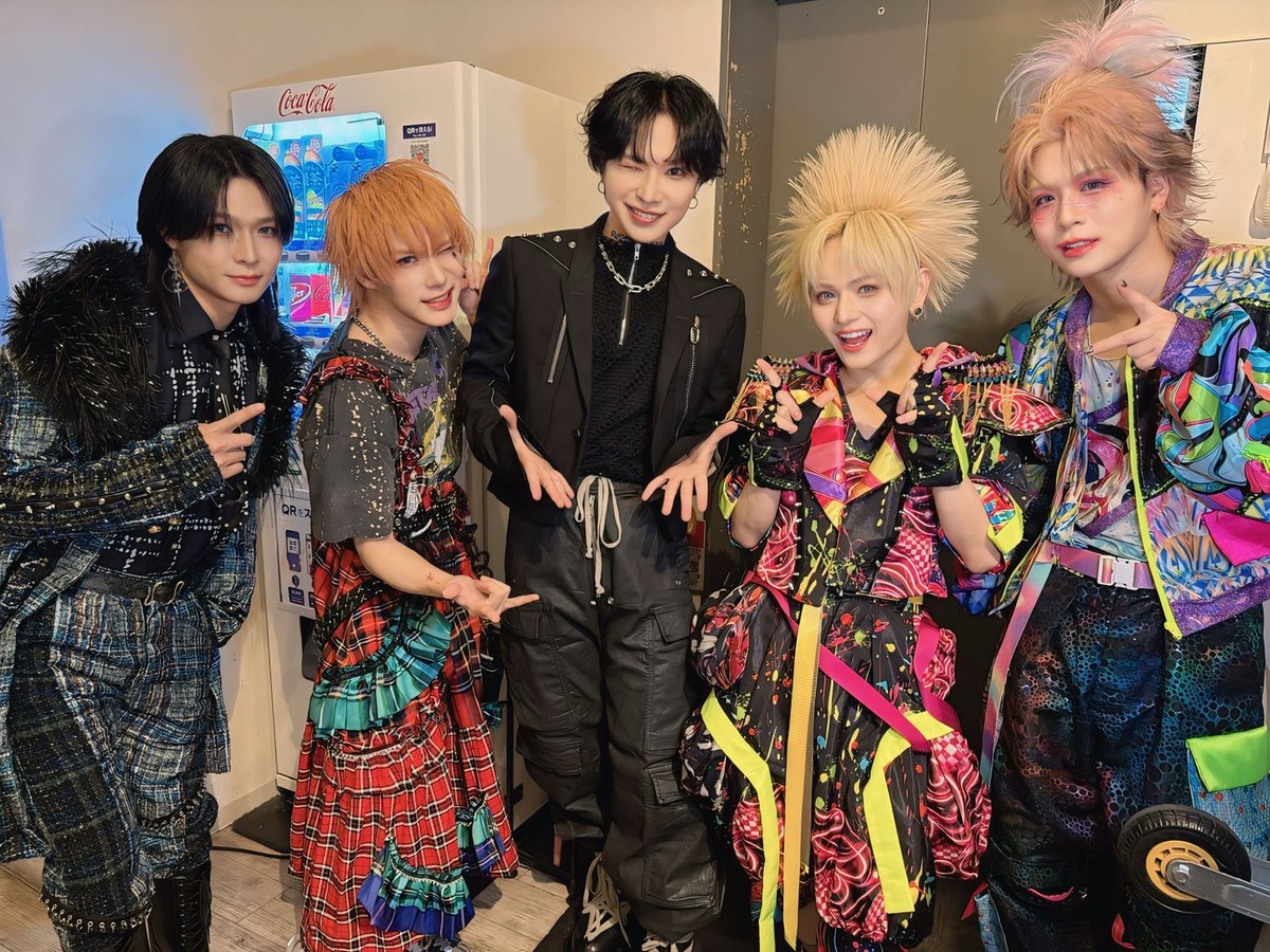 mitsu tweet media