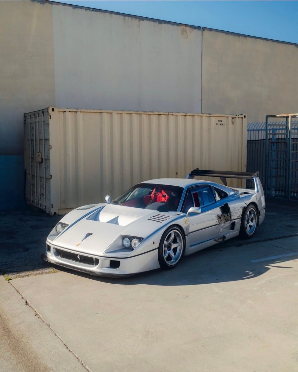 Retromania4ever's tweet image. ✅⬜🟥 1990 #Ferrari F40❤️‍🔥