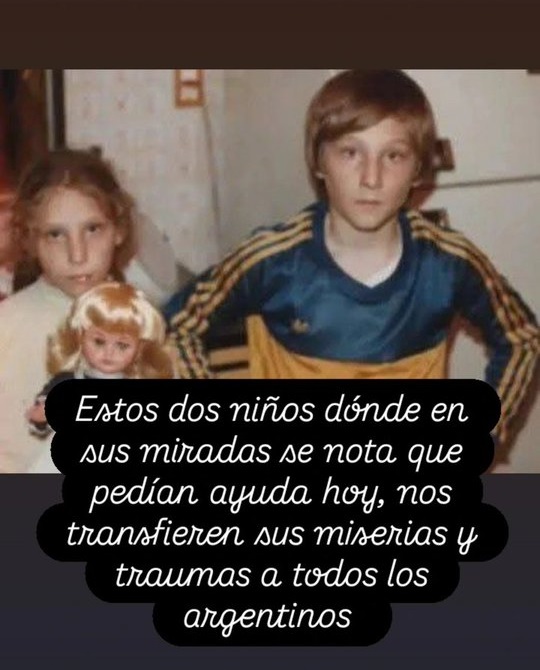 "El niño que no sea abrazado por su tribu, cuando sea adulto, quemará la aldea para poder sentir su calor".     

- Proverbio africano