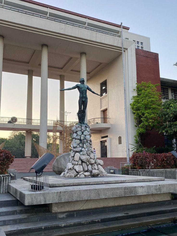 lili | iska 🔜🌻 tweet media