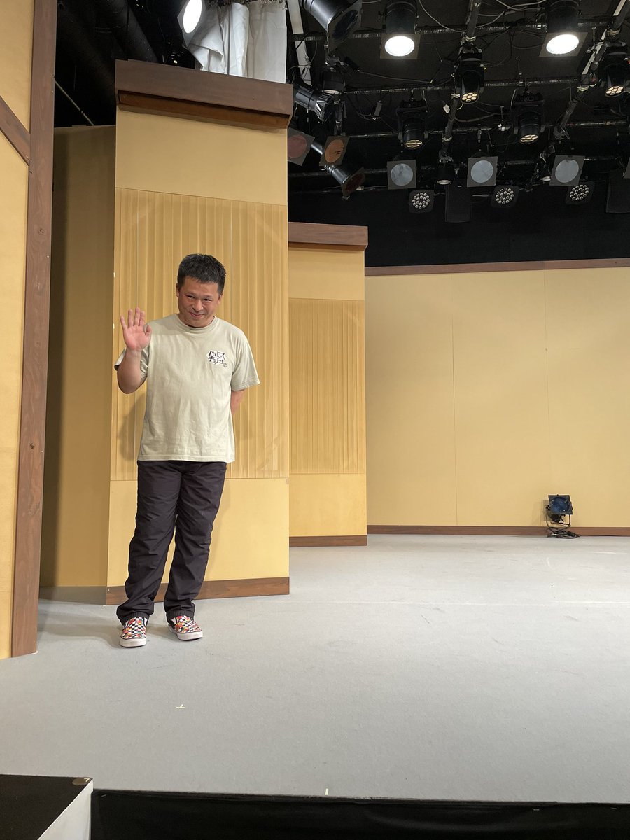 Bソワレ観劇。バルスさんらしくカオスな部分や面白い部分がしっかりありつつ物語の構成が分かり易いながら各登場人物の関係性が良く愛や絆と熱いモノ感じて心に来る内容良かったわ…また各役者の物語進行に応じて反応等変化される様子も設定への忠実さ感じて良かったわ…
#ほぼスポ2026
