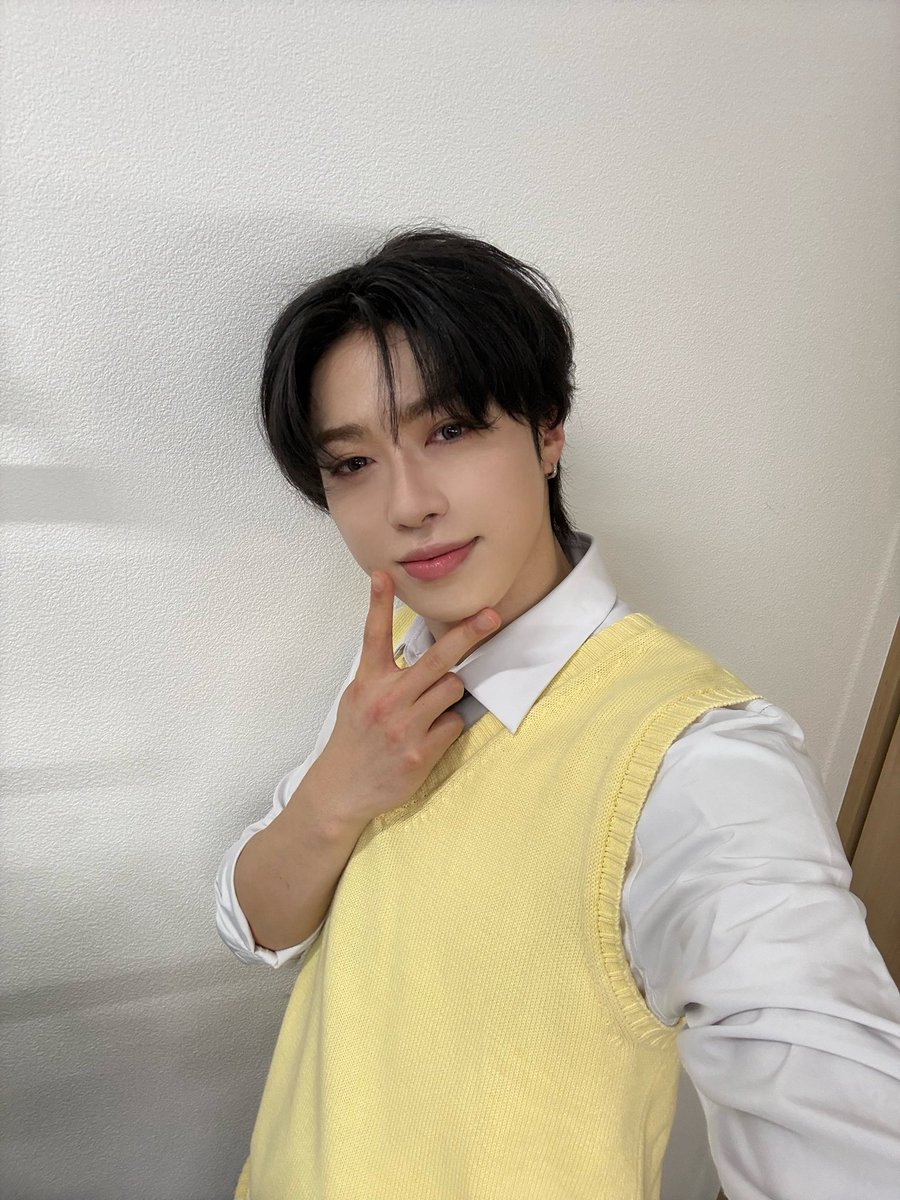 CHASER_ofcl's tweet image. 방과 후에 같이 공부하자📖

#체이서 #CHASER #チェイサー
#케이스케 #KEISUKE