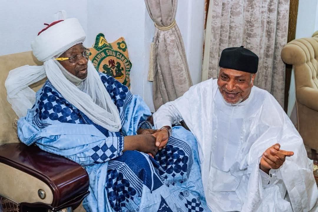 Factnewsng's tweet photo. Sen Saliu Mustapha Celebrates Emir of Ilorin at 86, Praises Legacy of Peace and Leadership https://t.co/Q9IUvJRxfD