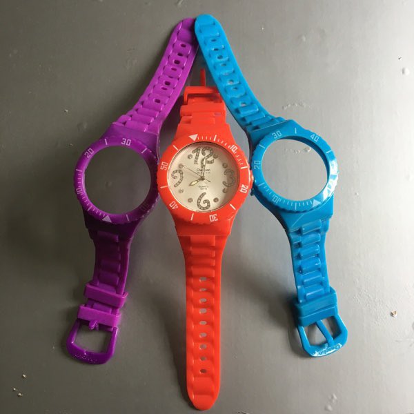 povjux's tweet photo. o primeiro smart watch a gente não esquece 😭 https://t.co/TsiIcnHLOe
