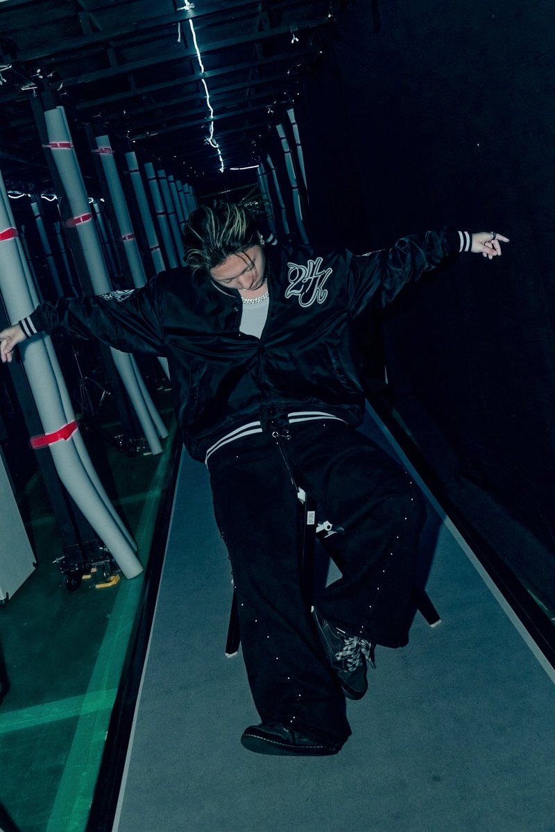 LIL LEAGUE tweet media