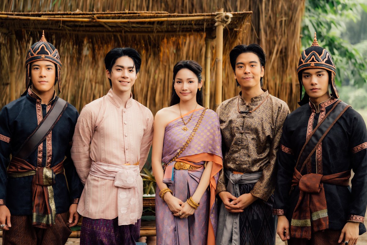 LoveUponaTimeTH's tweet photo. Behind The Scenes “ภพเธอ Love Upon a Time Series EP.4” 🪶📜

สามารถรับชมได้แล้วตอนนี้ที่ iQIYI ที่เดียวเท่านั้น : https://t.co/D8A2Ast9AW  

LOVE UPON A TIME EP4
#ภพเธอEP4  
#ภพเธอTheSeries
#LoveUponATimeSeries
#MandeeWork https://t.co/U9qNdw0uis