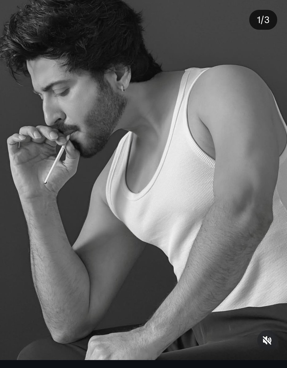 Hey Handsome ❤️ 
Iam happy that you are not holding a cigarette but a pen ❤️❤️
We love you for this😍❤️
#Dheerajdhoopar