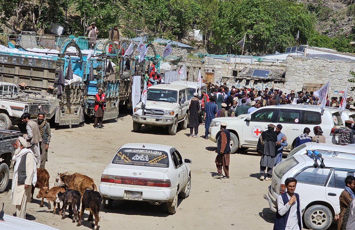 KRitzICRC's tweet photo. After weeks of isolation and hardship, aid has finally reached Barg-e-Matal and Kamdesh in #Nuristan.

For families cut off from food, healthcare, and basic essentials, this marks the arrival of long-awaited relief—and a renewed sense of hope. https://t.co/NTpsPly7Yk