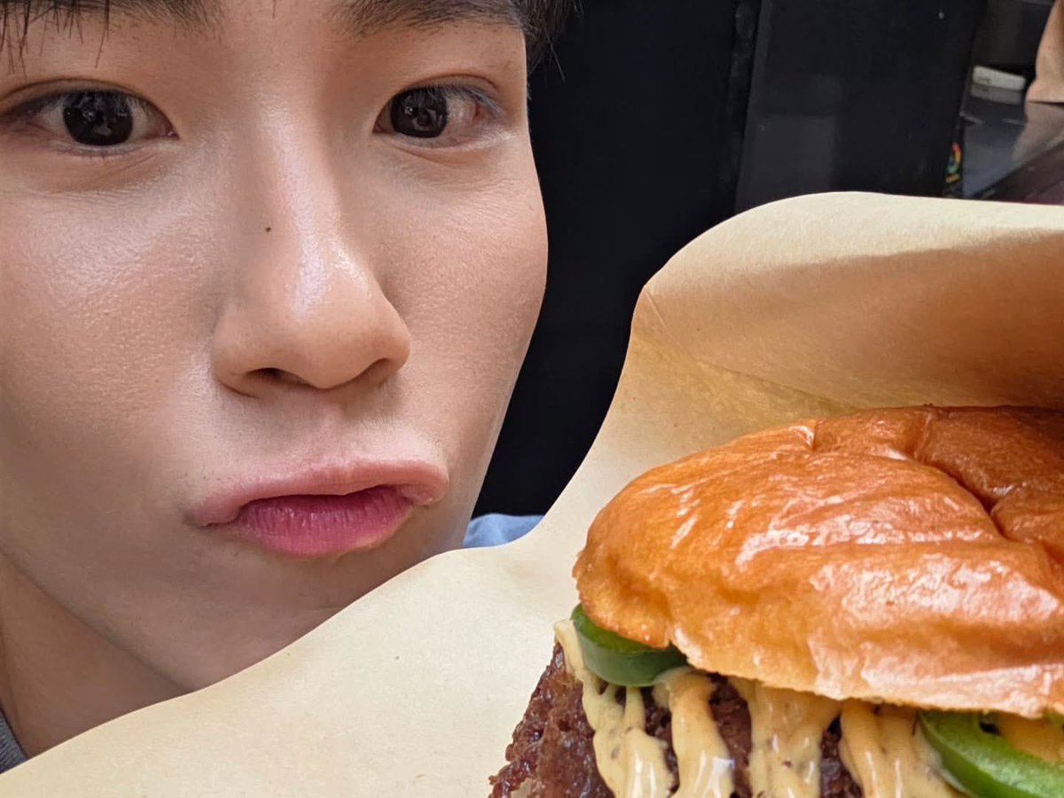 TheJ. Official tweet media