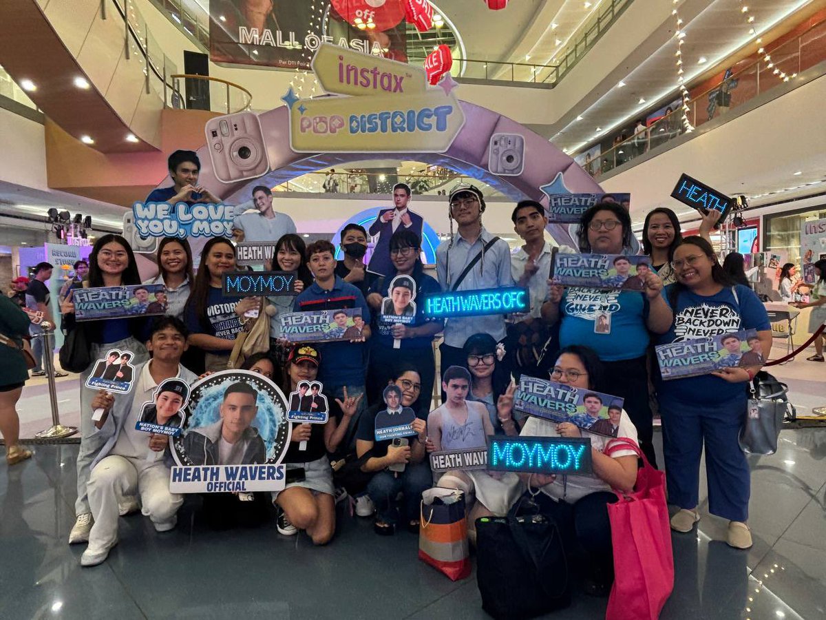 HeathWaversOFC's tweet photo. Our instax squad today for Instax Pop District! 

Thank you, HWO Team Live for showing your full support for Heath! 

CLIP THAT HEATHxINSTAX
CLIP THAT HEATHxINSTAX
#MnGWithMoymoy https://t.co/fXBCQTKN0D