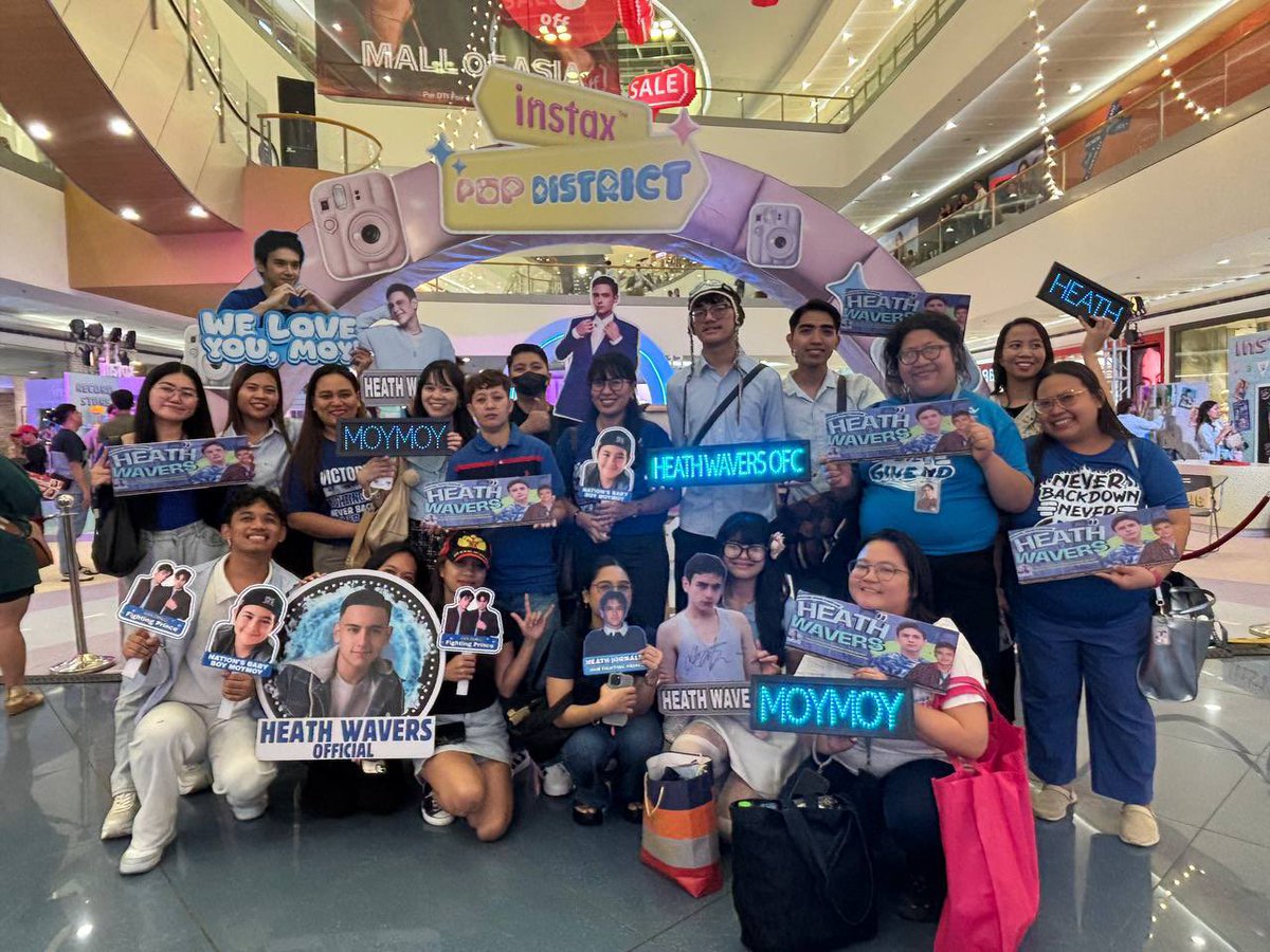 HeathWaversOFC's tweet photo. Our instax squad today for Instax Pop District! 

Thank you, HWO Team Live for showing your full support for Heath! 

CLIP THAT HEATHxINSTAX
CLIP THAT HEATHxINSTAX
#MnGWithMoymoy https://t.co/fXBCQTKN0D
