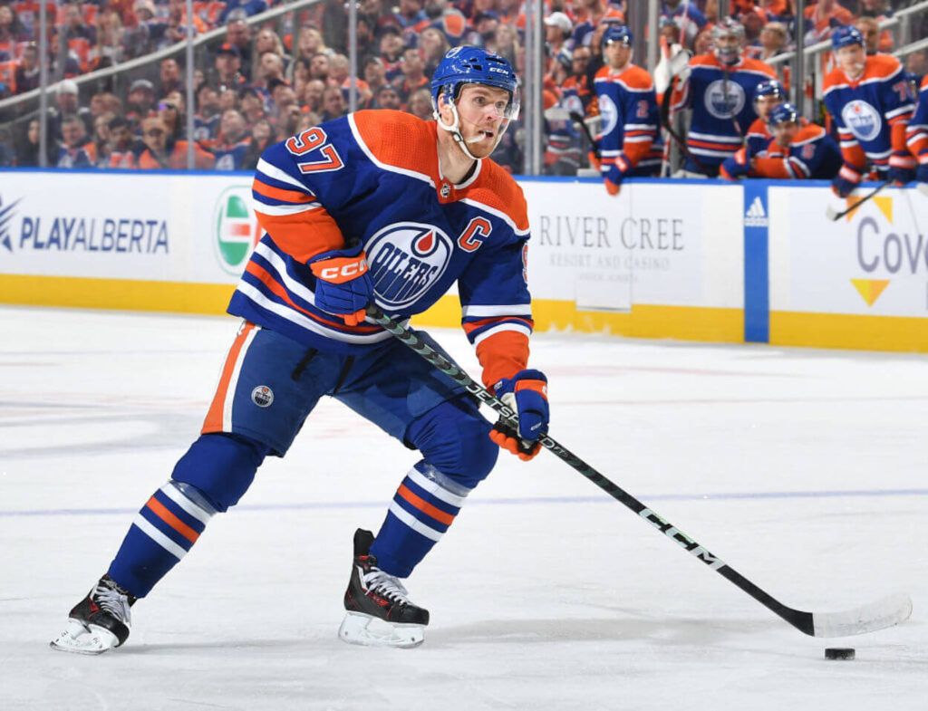 FantasyGuruSite's tweet image. The JorgePucks 2026 NHL DFS Breakdown: Wednesday 4/22 article is live!! @jorgepucks previews tonight's 3-game NHL slate!!

fantasyguru.com/jorgepucks-202…

#NHL 
#DFS