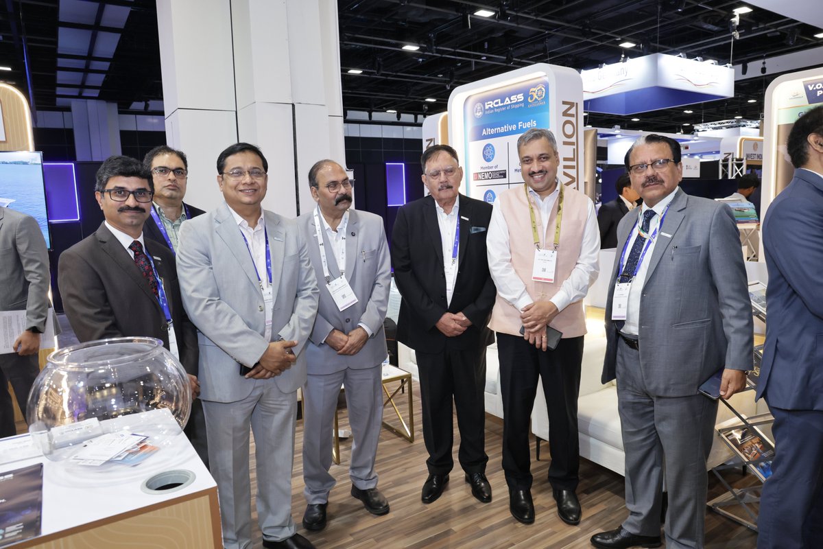 Honoured to have His Excellency, Dr. Shilpak Ambule, High Commissioner of India to Singapore, at IRS Stand, India Pavilion during Singapore Maritime Week (SMW) 2026. Visit IRS Stand C 23, India Pavilion to connect with us at SMW 2026
#maritime #shipping #leadership #singapore