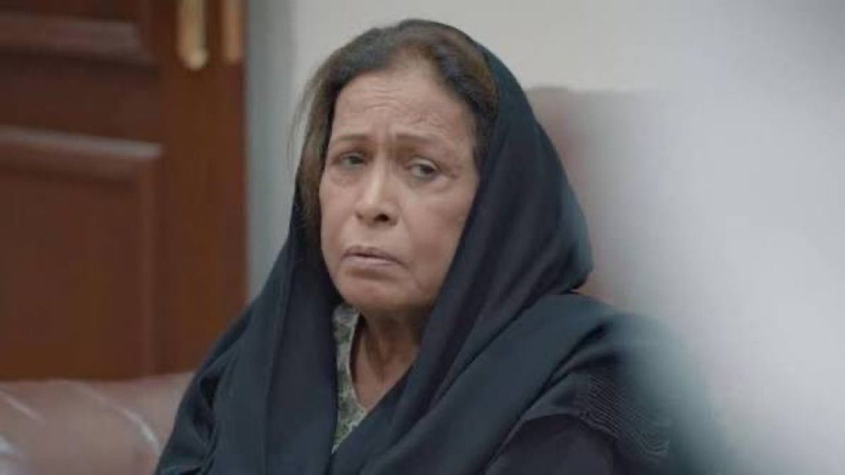 برحيل #حياة_الفهد، يغيب وجه عاش في حياة الناس في الدراما، وسيصبح اسلوبها في الاداء التلقائي درسا مفتوحا في معاهد التمثيل. كانت تمسك بالشخصية من داخلها، تتركها تتصرف على سجيتها، وتمنحها صدقا يجعل المشهد اقرب الى الواقع منه الى التمثيل. في ادائها ملامح كبار الممثلين؛ كثافة الاحساس،