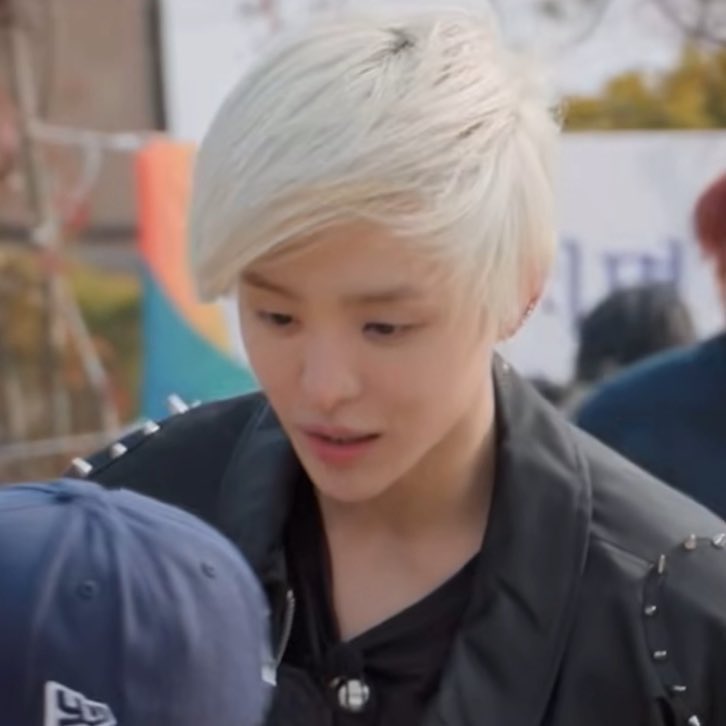 행복지수 314% tweet media