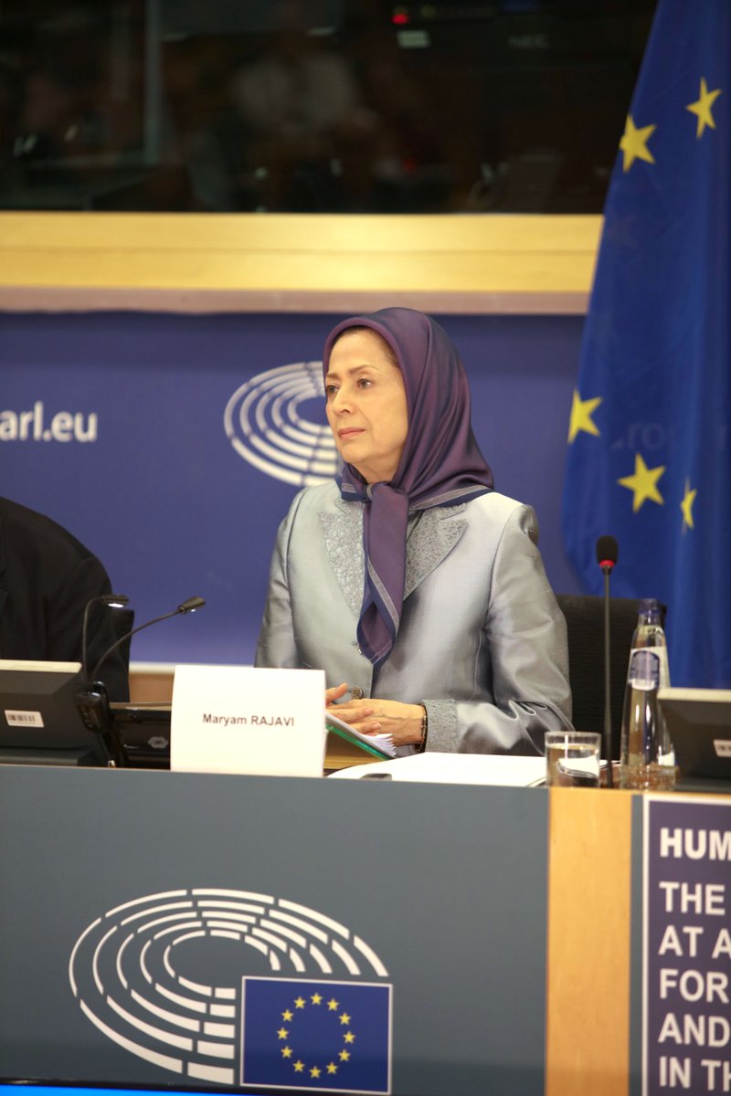 Maryam_Rajavi_A's tweet image. نيابة عن المقاومة الإيرانية، أدعو الاتحاد الأوروبي إلى اتخاذ سياسة جديدة تجاه إيران بحيث:

1- يعترف بالحكومة المؤقتة التي أعلنها المجلس الوطني للمقاومة الإيرانية.
2- يغلق سفارات النظام ويطرد مرتزقة وعملاء وزارة المخابرات وقوات الحرس من أراضيه.
3- يوفر الإمكانيات التقنية اللازمة