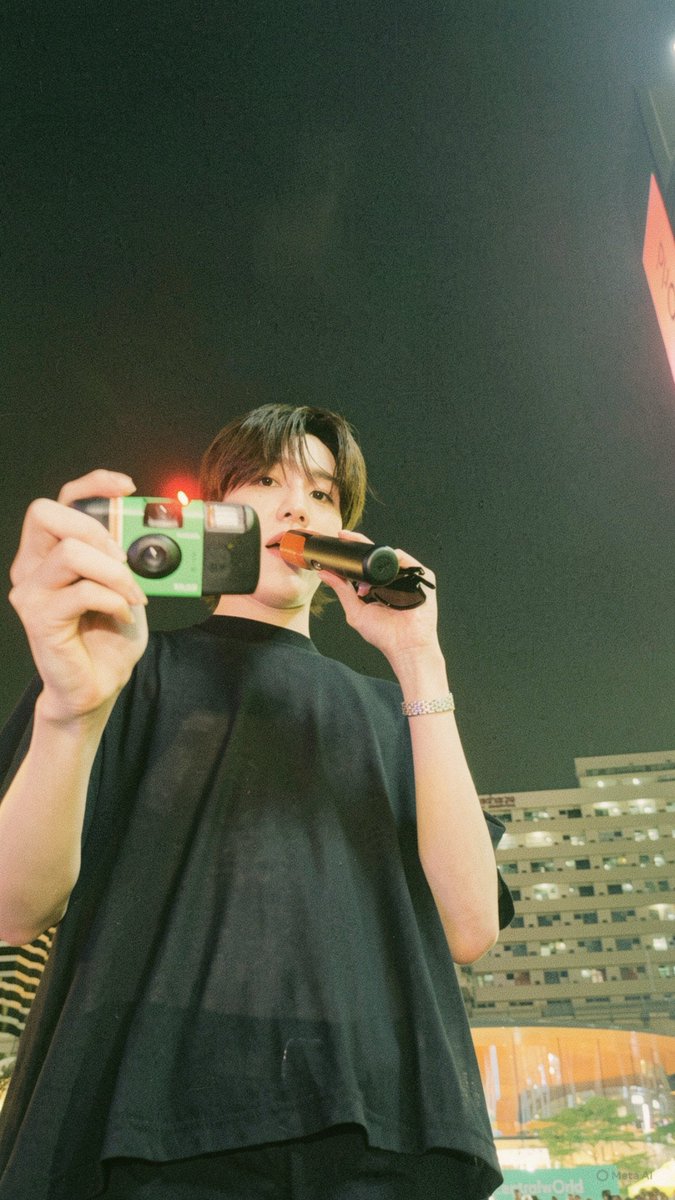 ᙏ̤̫͚ tweet media