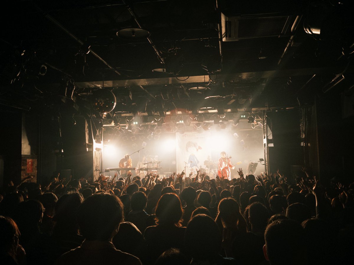 kamattechaninfo's tweet photo. 神聖かまってちゃんtour2026
「14歳の保健室」
名古屋CLUB QUATTRO
ありがとうございました🌻

次回の公演は
4/28（火） 「14歳の保健室」ツアー
水戸club SONIC mito 
よろしくお願いします！

4.22 wed
知恵ちゃんの聖書
グロい花
天使じゃ地上じゃちっそく死
死にたいひまわり
るるちゃんの自殺配信
Girl2
雨あめぴっちゃんの歌
夕暮れメモライザ　　
日々カルチャア
学校に行きたくない
僕は頑張るよっ
ロックンロールは鳴り止まないっ
躁鬱電池メンタル
ロマンス
友達なんていらない死ね
夕方のピアノ

en
バグったのーみそ
フロントメモリー　
雲が流れる
花ちゃんはリスかっ！