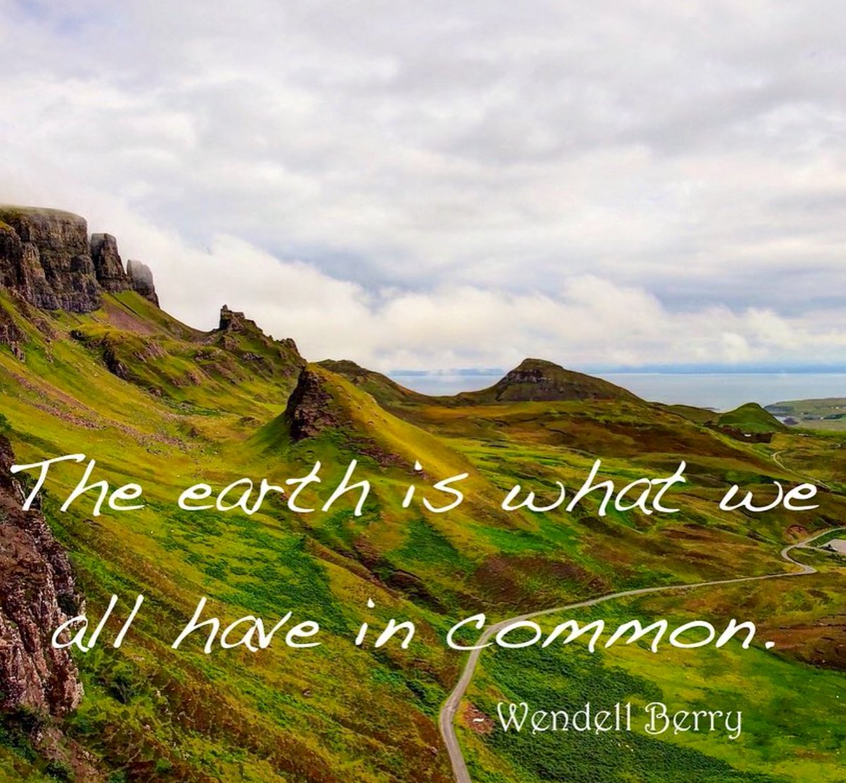 suziday123's tweet image. Wednesday Friendly Reminder… The Earth is what we all have in common. #EarthDay #WednesdayWisdom 🌎💚