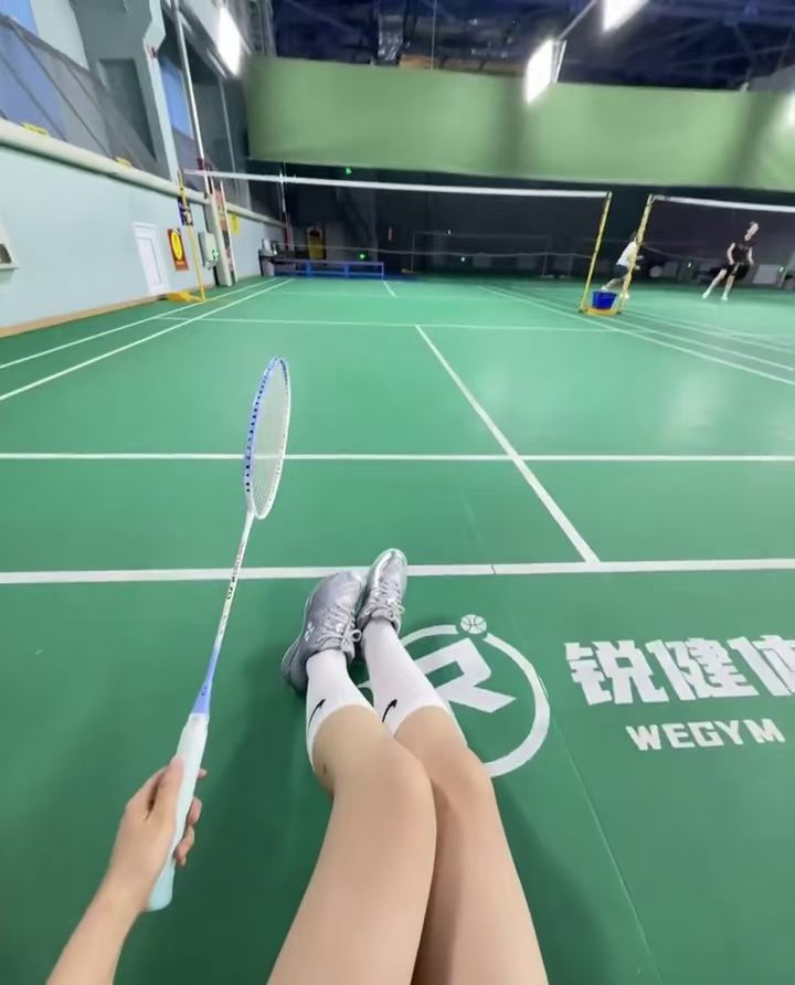 小猫抱 tweet media