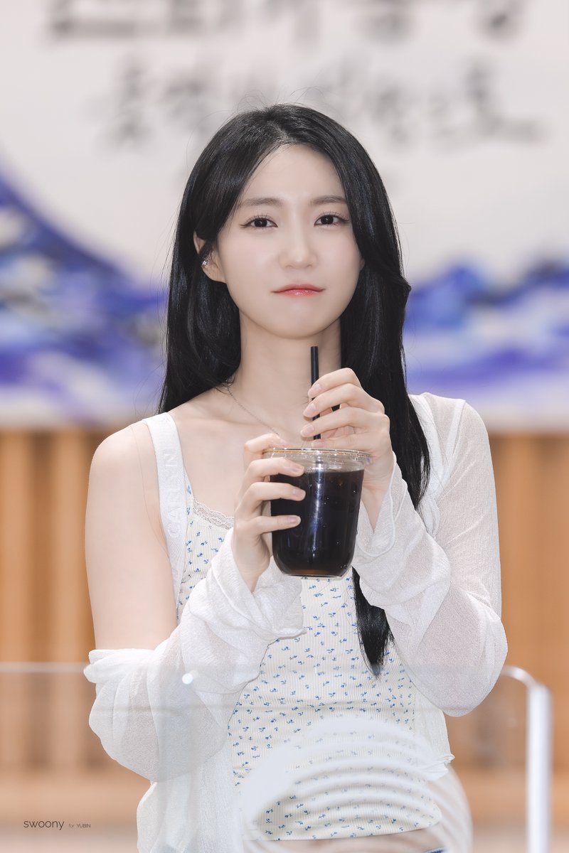 260417 쌤과 함께

11살 사슴 어린이🦌

#오마이걸 #유빈 #배유빈
#OHMYGIRL #YUBIN