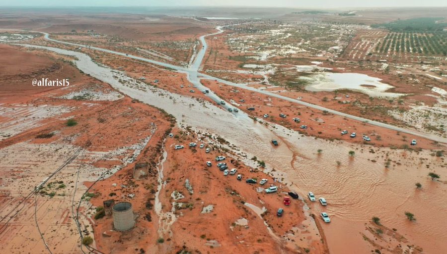 مفيض الجوفا في روضة سدير  🌊
تصوير الأخ / خالد الفارس التميمي