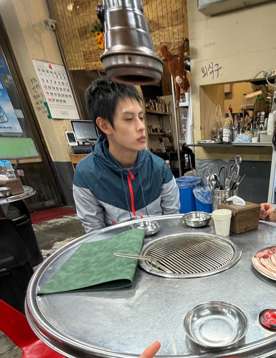 lee 安 tweet media