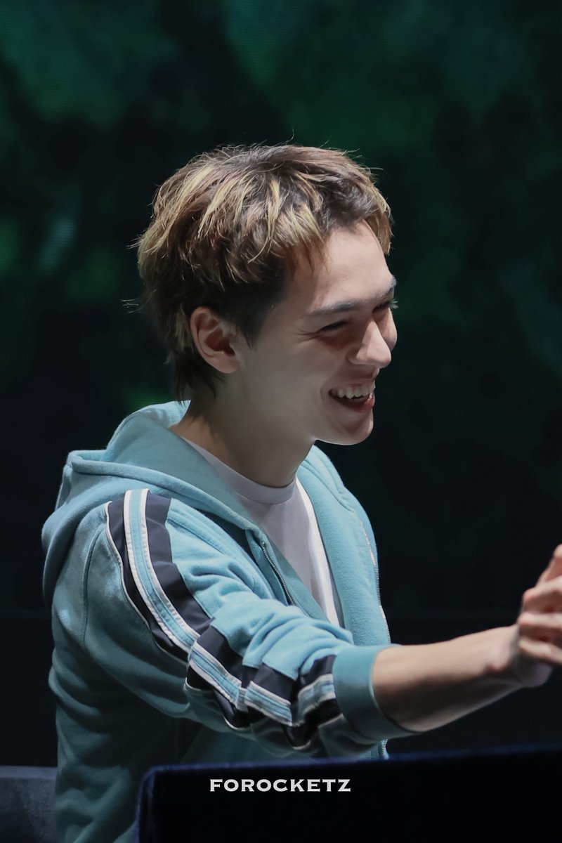 forocketz's tweet photo. 260419 침묵의 친구 GV

지키고 싶은 것

#버논 #VERNON 
#최한솔 #バーノン #崔瀚率 
#세븐틴 #SEVENTEEN https://t.co/BNc4Npb8W5