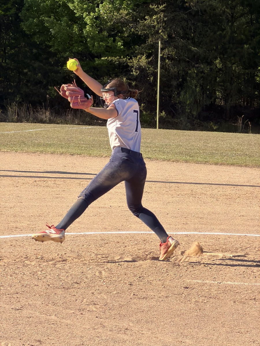 Grace Dunlap 🥎 2030 tweet media
