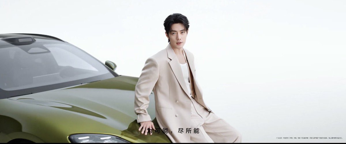XZhanbaobao's tweet photo. อหห ออร่าคุณนายหวังกับรถสีเขียว นี่แหละคือสิ่งที่อยากเห็นข้างน้อง 85 สวยยมากก เรซควีนในสนามไหนก็สู้ไม่ได้หรอกก😭 https://t.co/pgch4cX9uJ