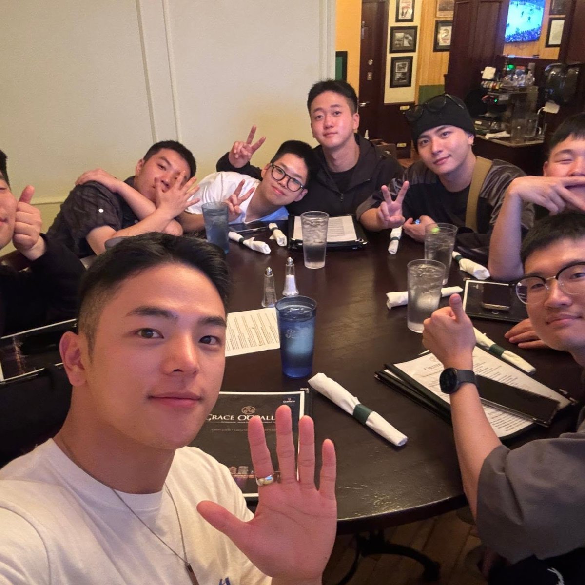 oo8oo88oo888's tweet photo. Woojin's unit band member's IG
Army voice / Army band  in Virginia
#kimwoojin #leeminwook #leedongwook https://t.co/GVlXDhRxLF