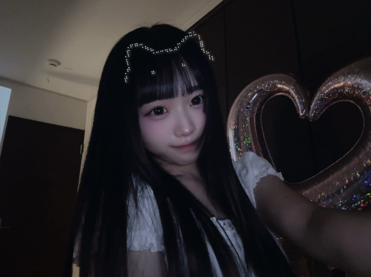 莉那 tweet media